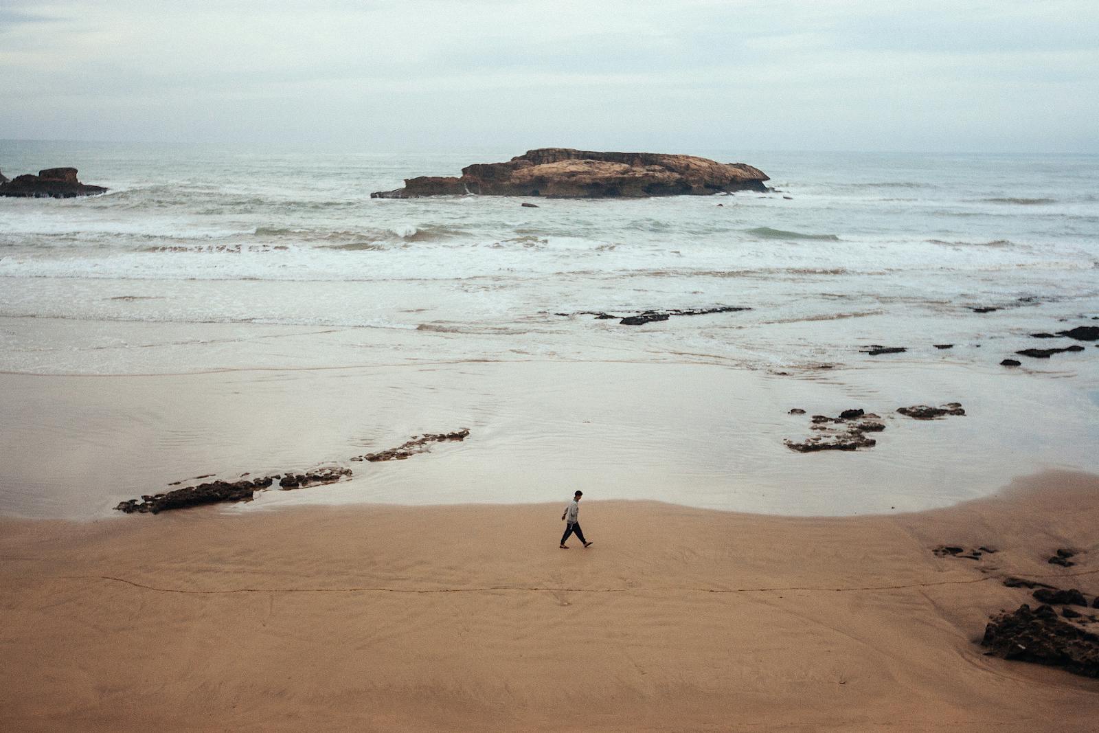 Praia de Essaouira, areia e vento atlântico